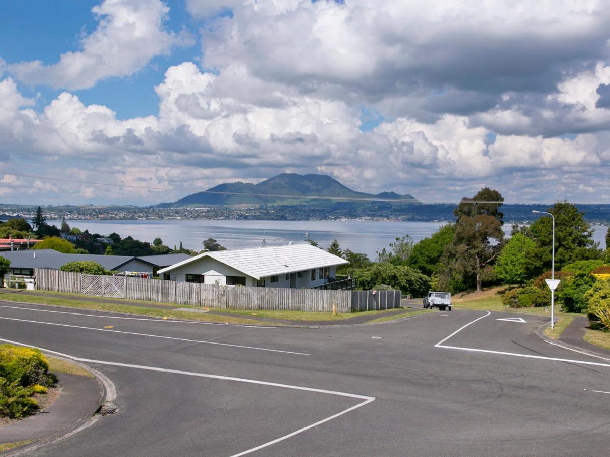 Acacia View At No 3 - Acacia Bay Holiday Home Taupo Exteriér fotografie